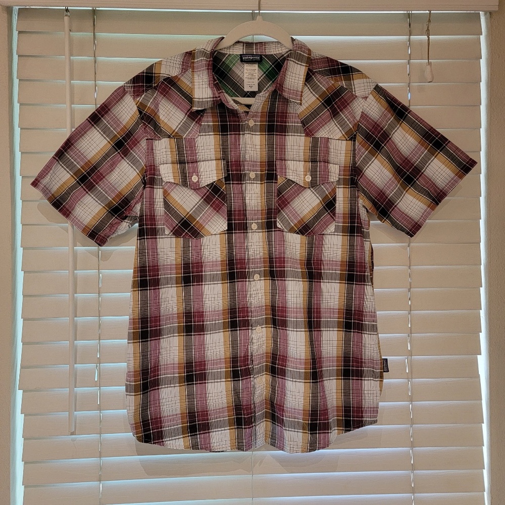 Patagonia Shirt Size Medium Brown Purple Plaid Organic Fish Camp Hike Button S/S